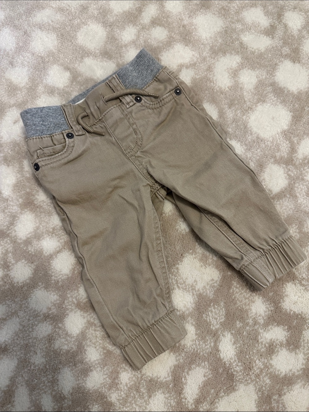 Levi’s Khaki Jogger Pants
